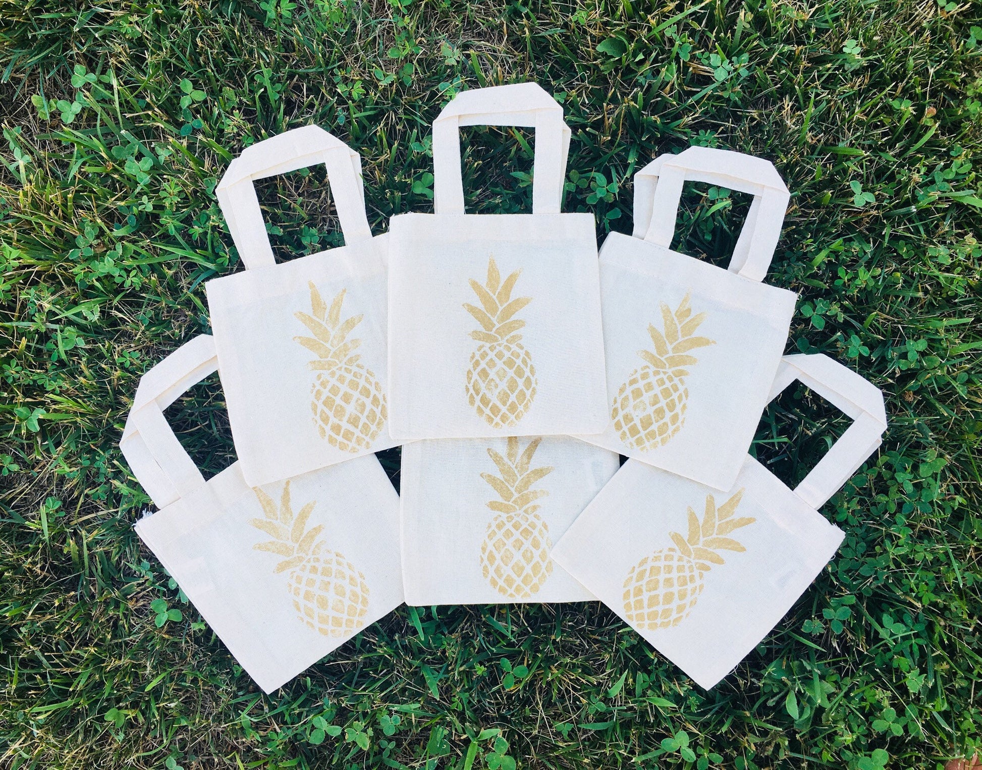 Gold Pineapple Party Favor Bags - Set of Six Bags